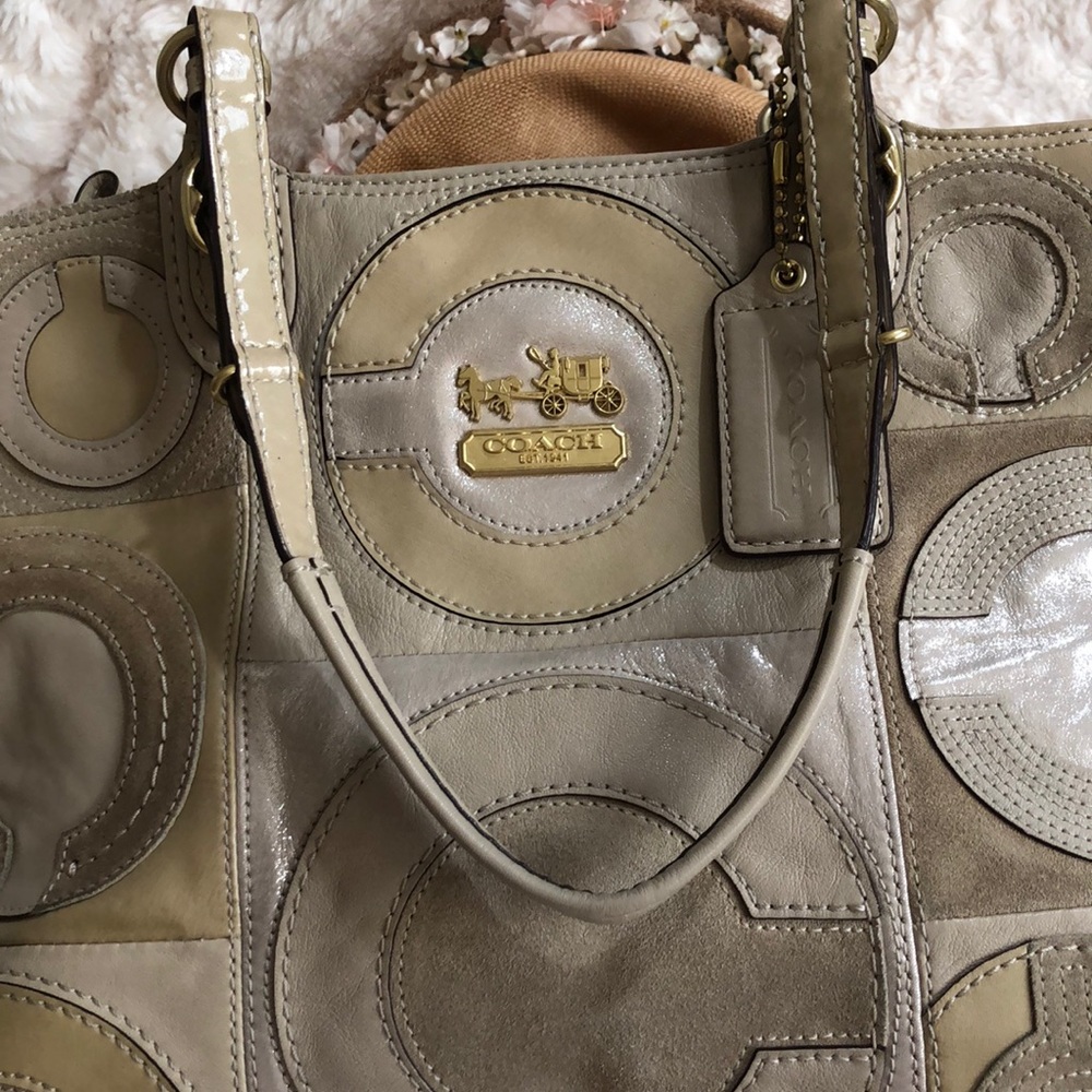 COACH LEATHER HANDBAG - Picture 10 of 17